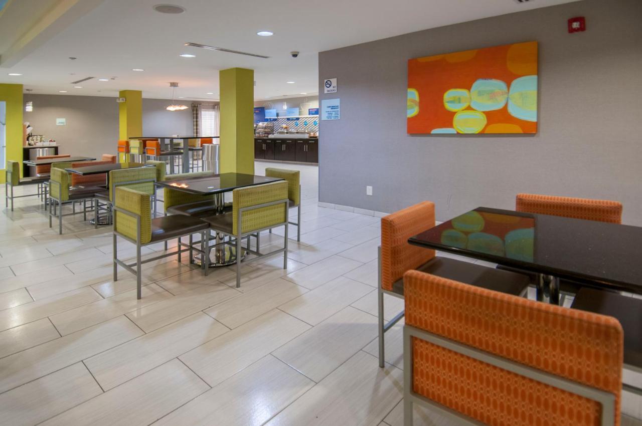 Holiday Inn Express & Suites Jackson Downtown - Coliseum By Ihg Exteriör bild