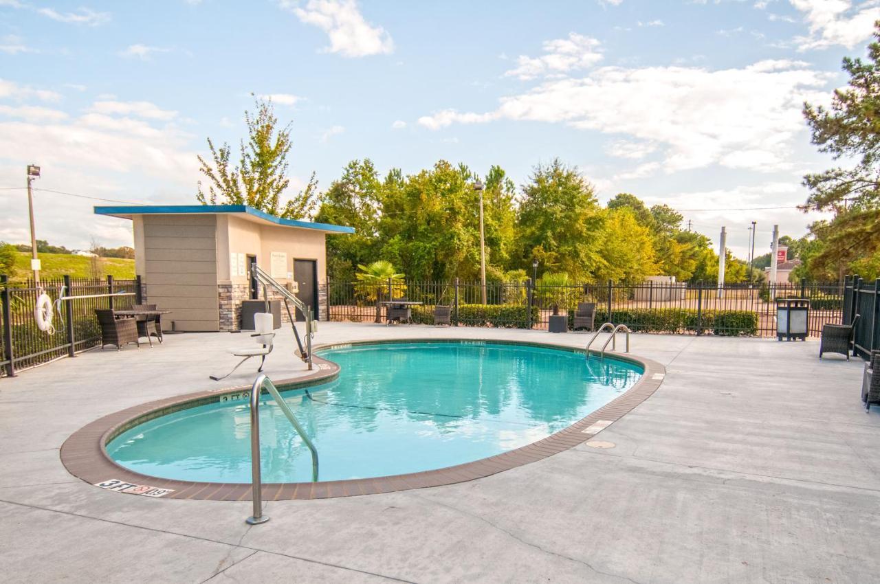 Holiday Inn Express & Suites Jackson Downtown - Coliseum By Ihg Exteriör bild
