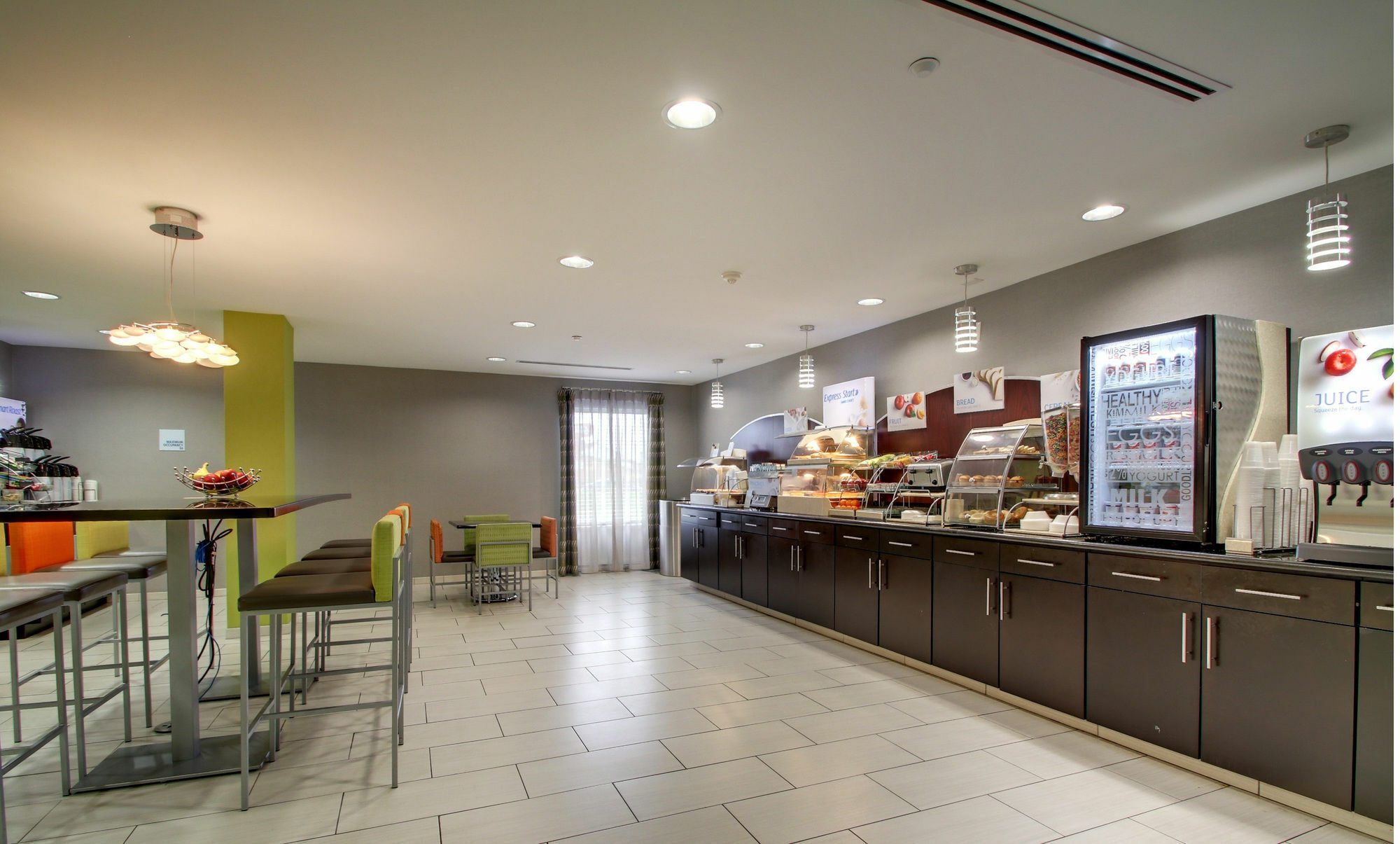 Holiday Inn Express & Suites Jackson Downtown - Coliseum By Ihg Exteriör bild